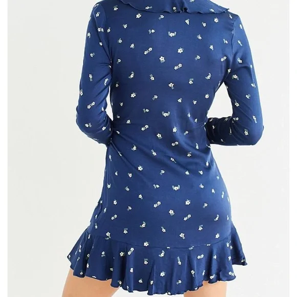 *Urban Outfitters LS Ruffle Wrap Dress in Blue* - Picture 4 of 7